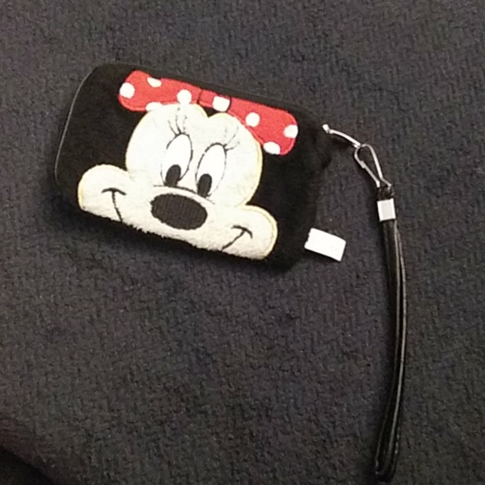 Minnie mouse id wallet